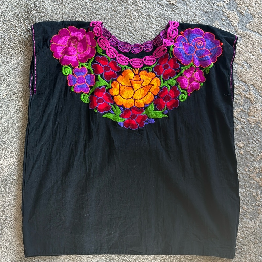 Mexican short sleeve blouse
